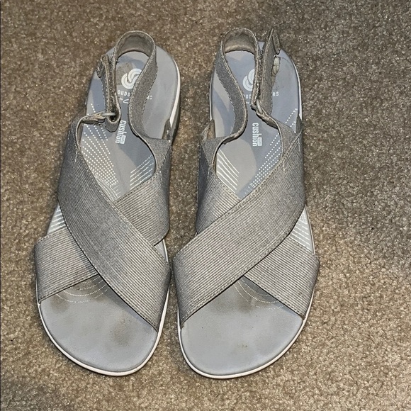 Clarks Women's Gray Sandals Size 8 - Picture 3 of 10